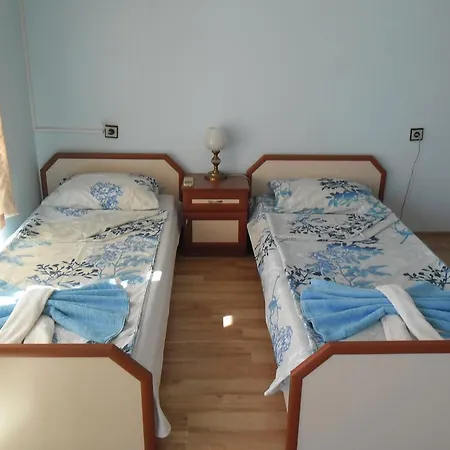 Dobrevi Guest house *